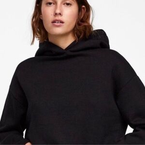 Zara Black‎ Pullover Cropped Hoodie Sweatshirt​​